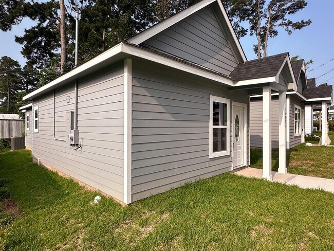 Building Photo - 16821 W Forrestal