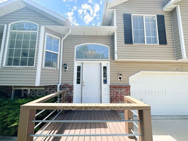 Building Photo - 1445 Fowler Ave