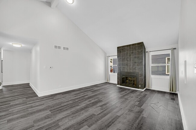 Foto del edificio - 6386 Kindling Ct