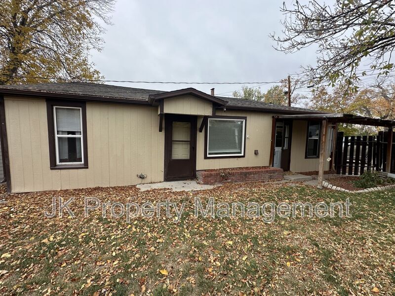 1217 6th Ave S, Great Falls, MT 59405 House Rental in Great Falls, MT