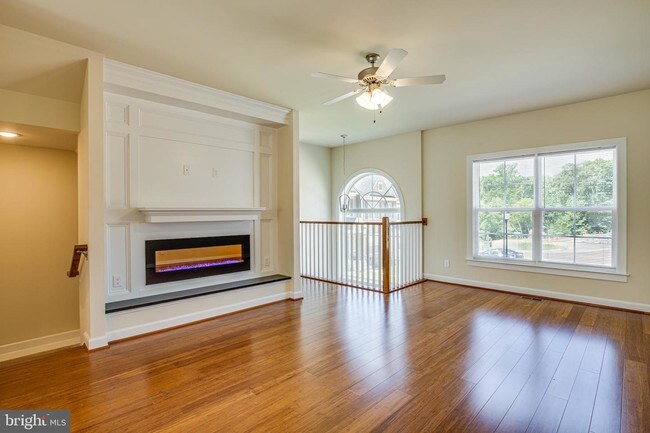 Foto del edificio - 12 Andrews Pl