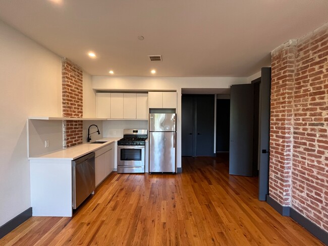Building Photo - 568 Communipaw Ave