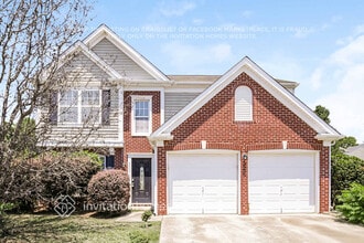 Building Photo - 3005 Tuckland Dr
