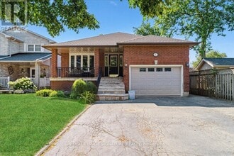 Building Photo - 6 Grandview Ave