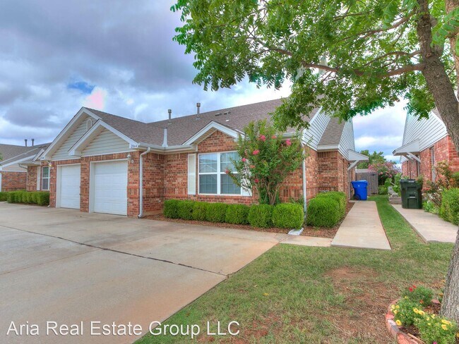 Foto del edificio - 3 br, 2 bath House - 2004 24th Ave. SE