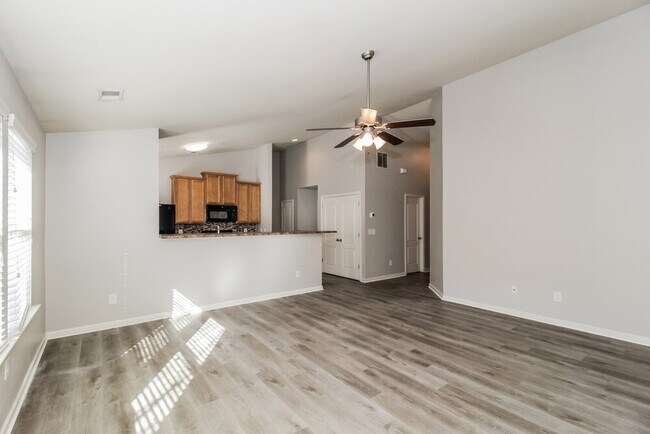 Foto del edificio - 162 High Point Way