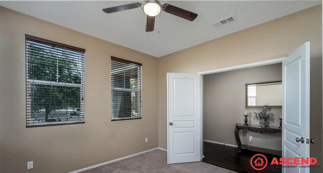 Foto del edificio - Fabulous Home Off Kern Canyon Rd and Mesa ...