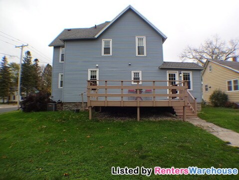 Foto del edificio - 102 2nd Ave NE