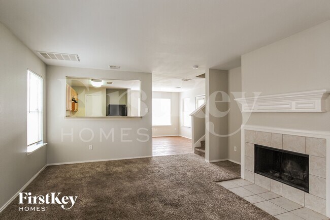 Foto del edificio - 8126 Liberty Point Ln