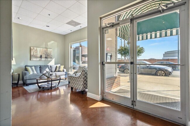 Building Photo - Gorgeous 1 bd 1 bath in City House Condos ...