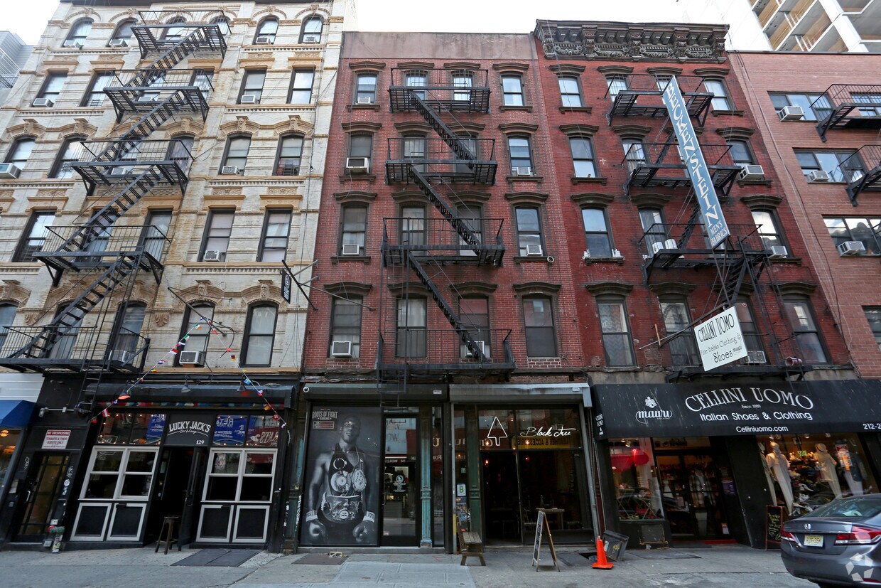 Foto del edificio - 131 Orchard St