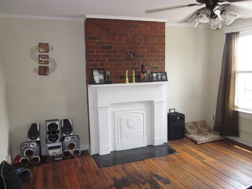 Building Photo - Fantastic Two Bedroom Apartment near VCU
