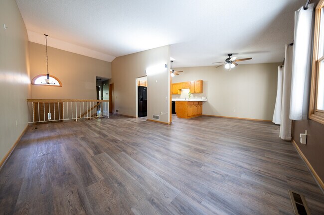 Building Photo - 4222 Boulder Ridge Point