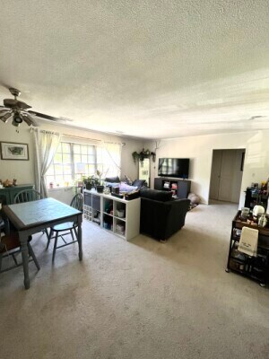 Foto principal - 117 Lake Shore Rd