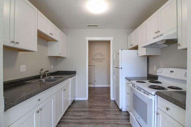 Foto del edificio - 6809 W Kennewick Ave