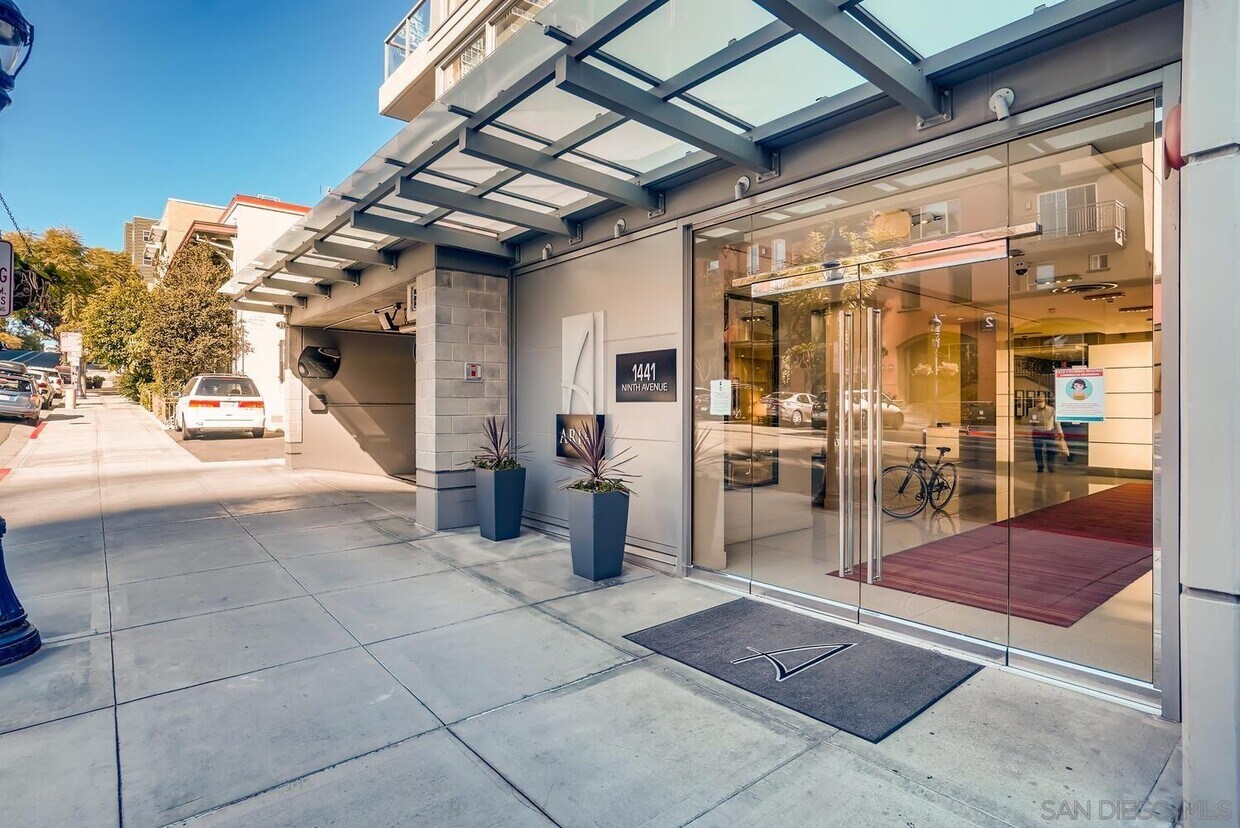 Foto principal - 1441 Ninth Ave