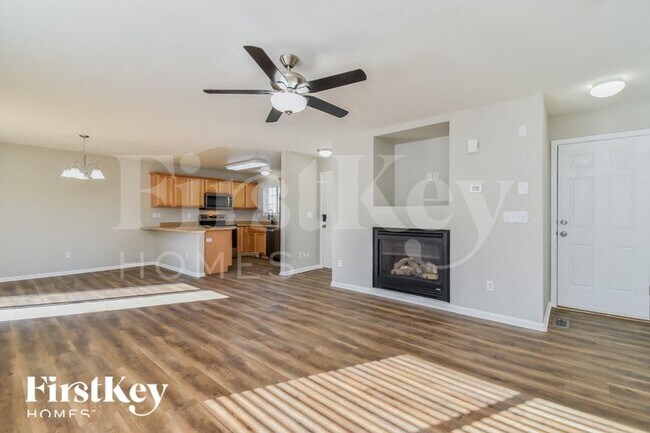 Foto del edificio - 8739 Langford Dr