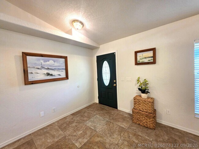 Foto del edificio - 6707 Coquina Ave