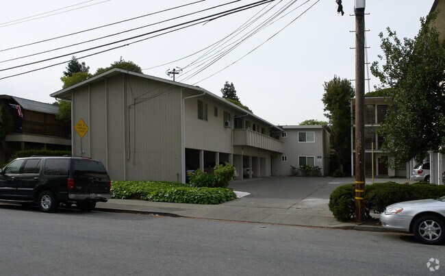 Building Photo - 1502 Ebener St