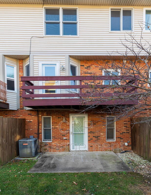 1382 Deerfield Estates Dr, O'Fallon, MO 63366 Townhouse for Rent in O