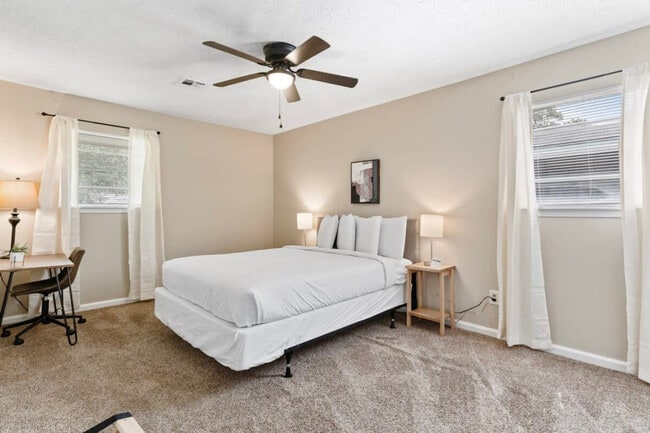 Building Photo - 564 Glade Park Loop