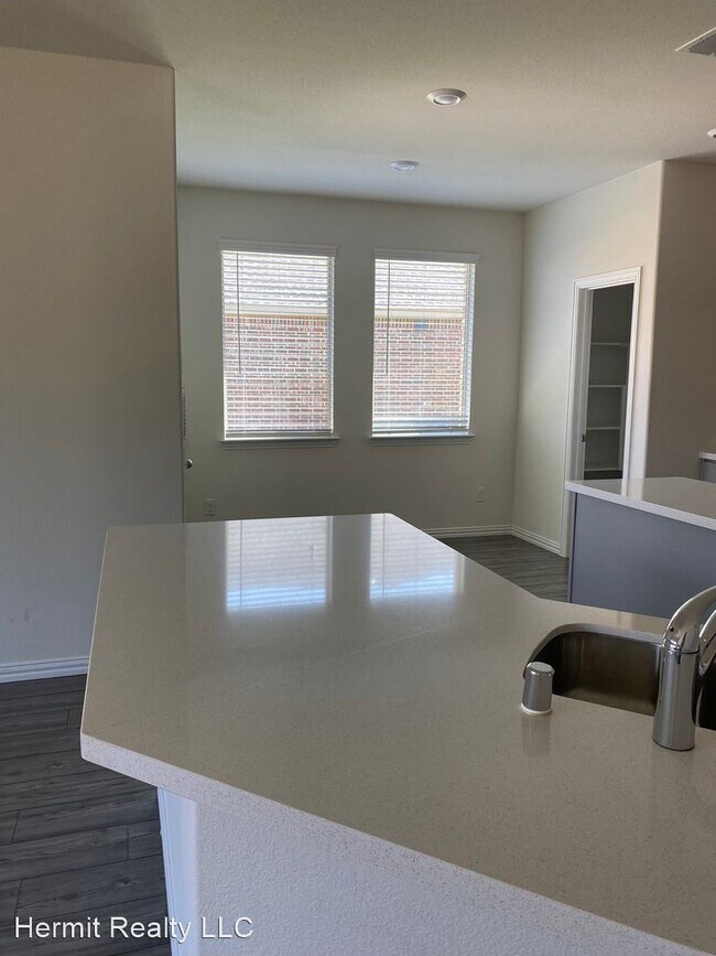 Foto del edificio - 4 br, 2 bath House - 433 Petty Way