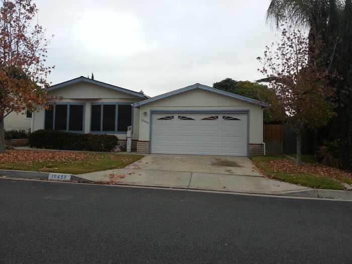 Primary Photo - Upgraded manufactured home for rent