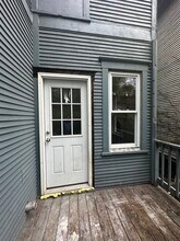 Building Photo - 325 Cedar Ave
