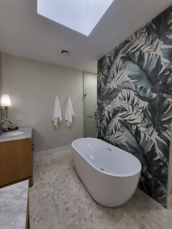 Foto del edificio - 705 E 43rd St
