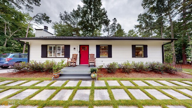 Building Photo - 1137 Magnolia Dr