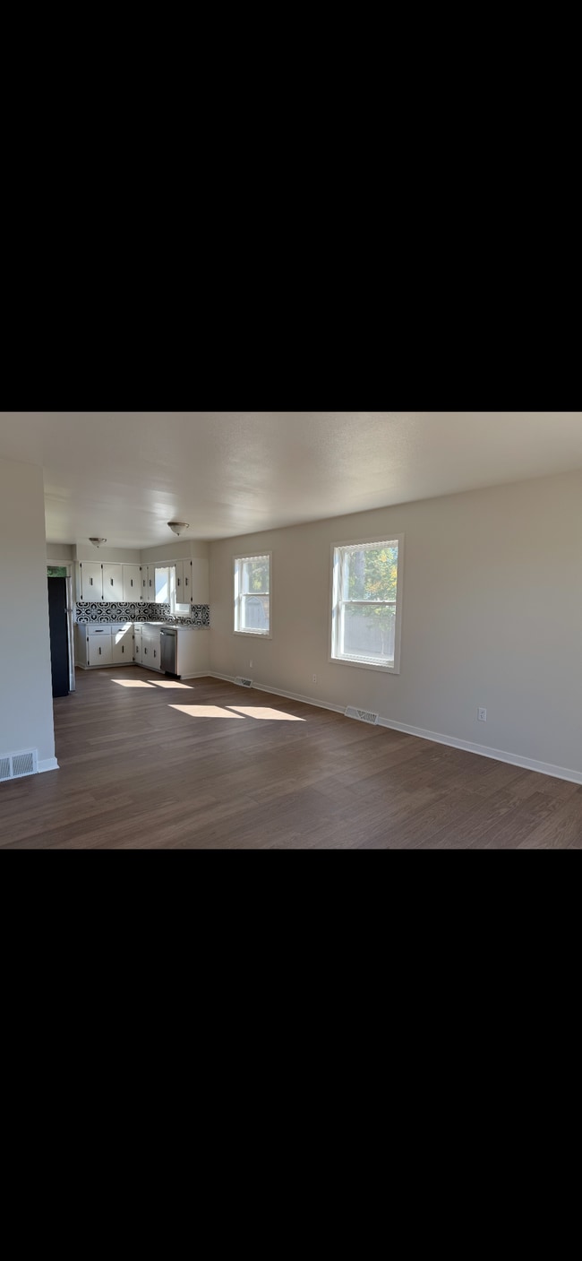 Foto del edificio - 6990 28th Ave