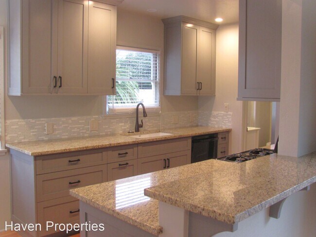 Foto del edificio - 2 br, 1.5 bath House - 595 Leff Street