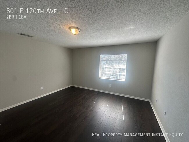 Foto del edificio - 801 E 120th Ave