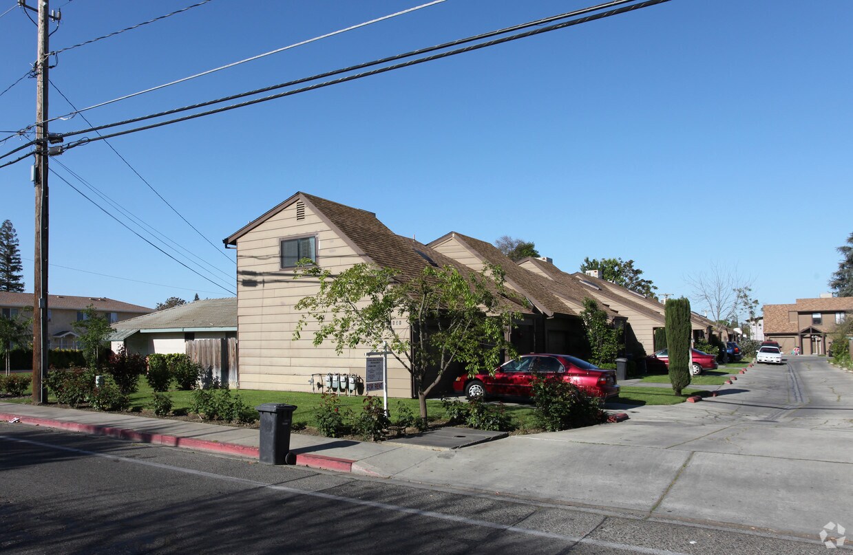 1131 Colorado Ave, Turlock, CA 95380 Apartments in Turlock, CA