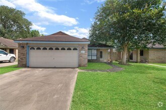 Building Photo - 2417 Hedgerose Ln