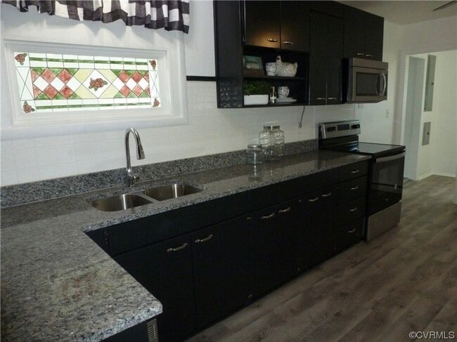 Building Photo - 1815 Naselle Ln