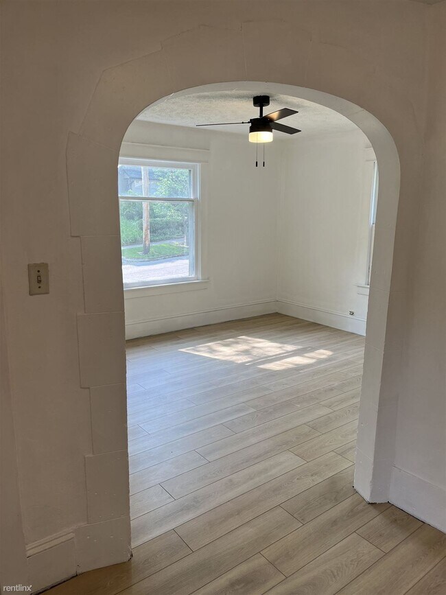 Foto del edificio - 3 br, 2 bath House - 215 Lindale Ave