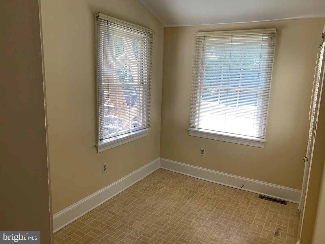 5 S State St Unit 101, Dover, DE 19901 Room for Rent in Dover, DE