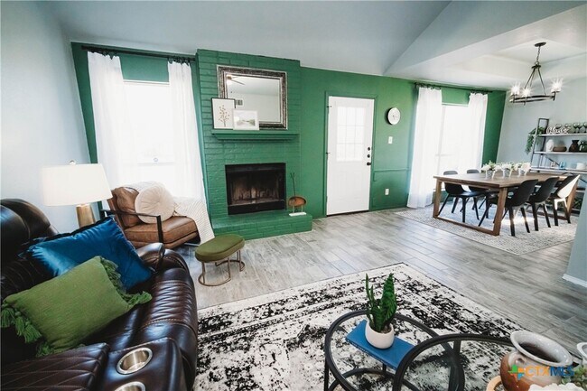 Foto del edificio - 2607 Rampart Loop