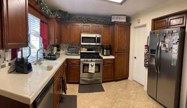 Foto del edificio - Gorgeous Eastlake Home in a Highly Sought-After Community!!