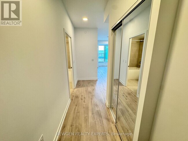 Building Photo - 9763 Markham Rd