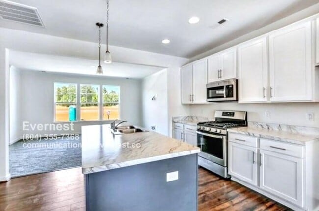 Building Photo - 7808 Vermeil St