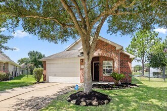 Building Photo - 26151 Travis Brook Dr