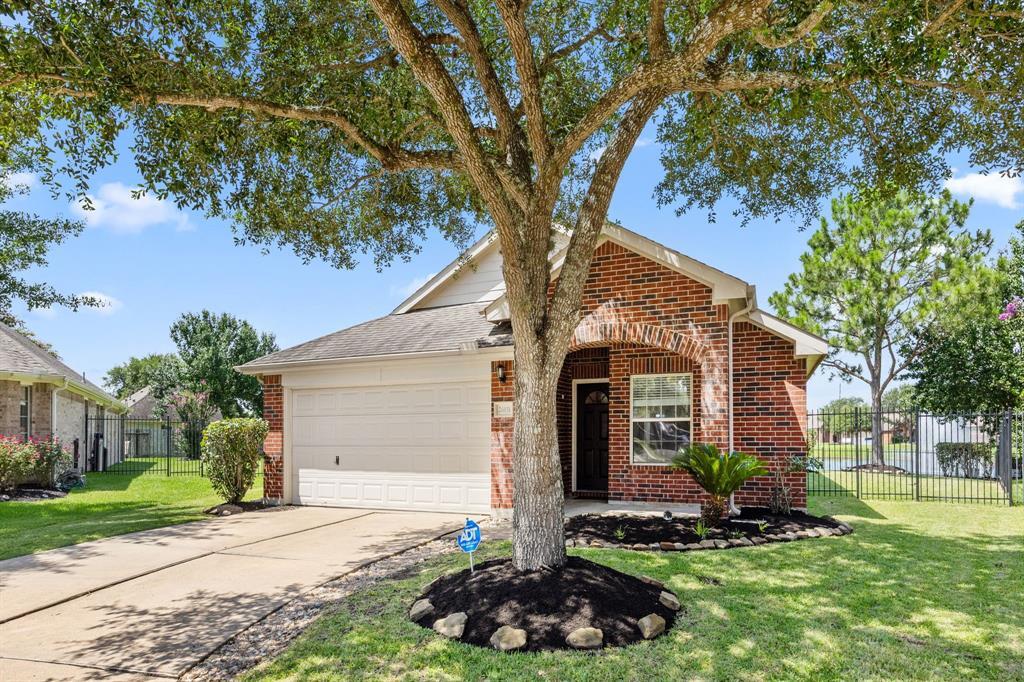 Foto principal - 26151 Travis Brook Dr