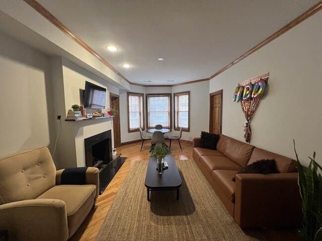 Foto del edificio - 5313 S Harper Ave