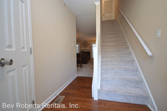 Foto del edificio - 2 br, 2.5 bath House - 107 Candace Place