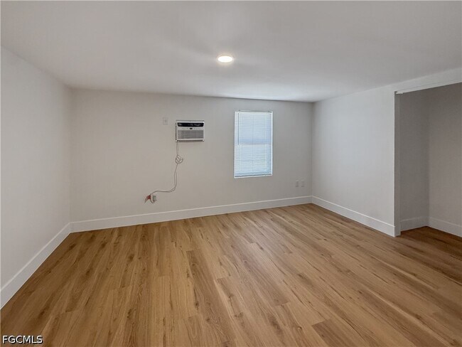 Foto del edificio - 204 2nd St