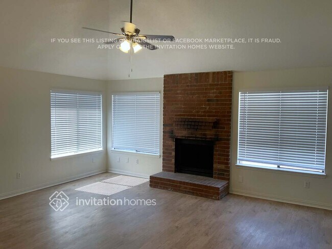 Foto del edificio - 7801 Cornell Dr