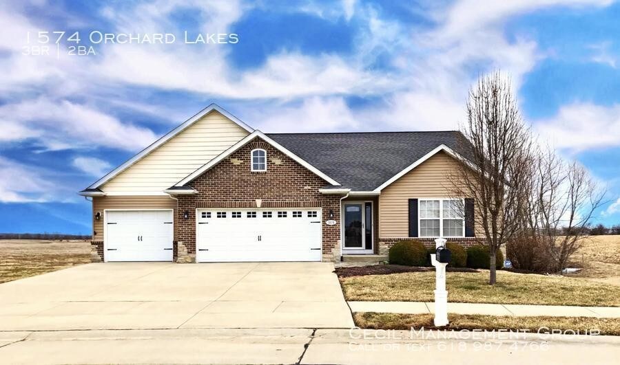 Primary Photo - 1574 Orchard Lakes Cir