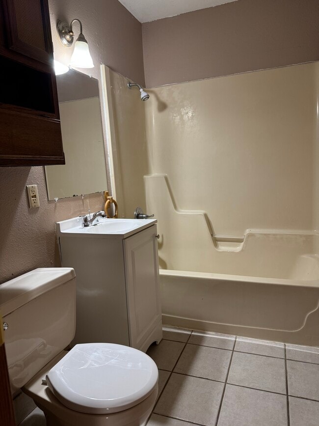 Foto del edificio - 1758 N Woodrow Ct